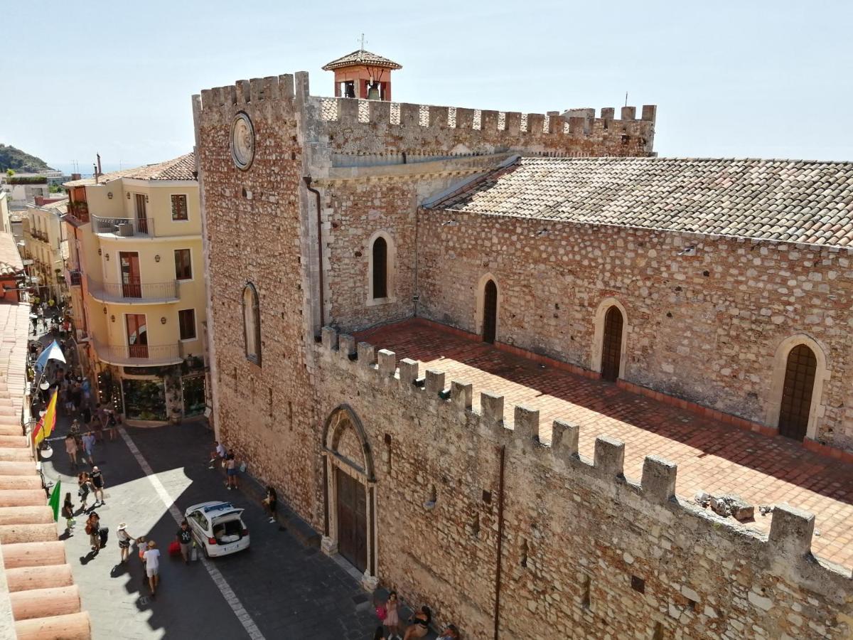 Aly Art Apartment Taormina Duomo, Gulf & Etna View المظهر الخارجي الصورة