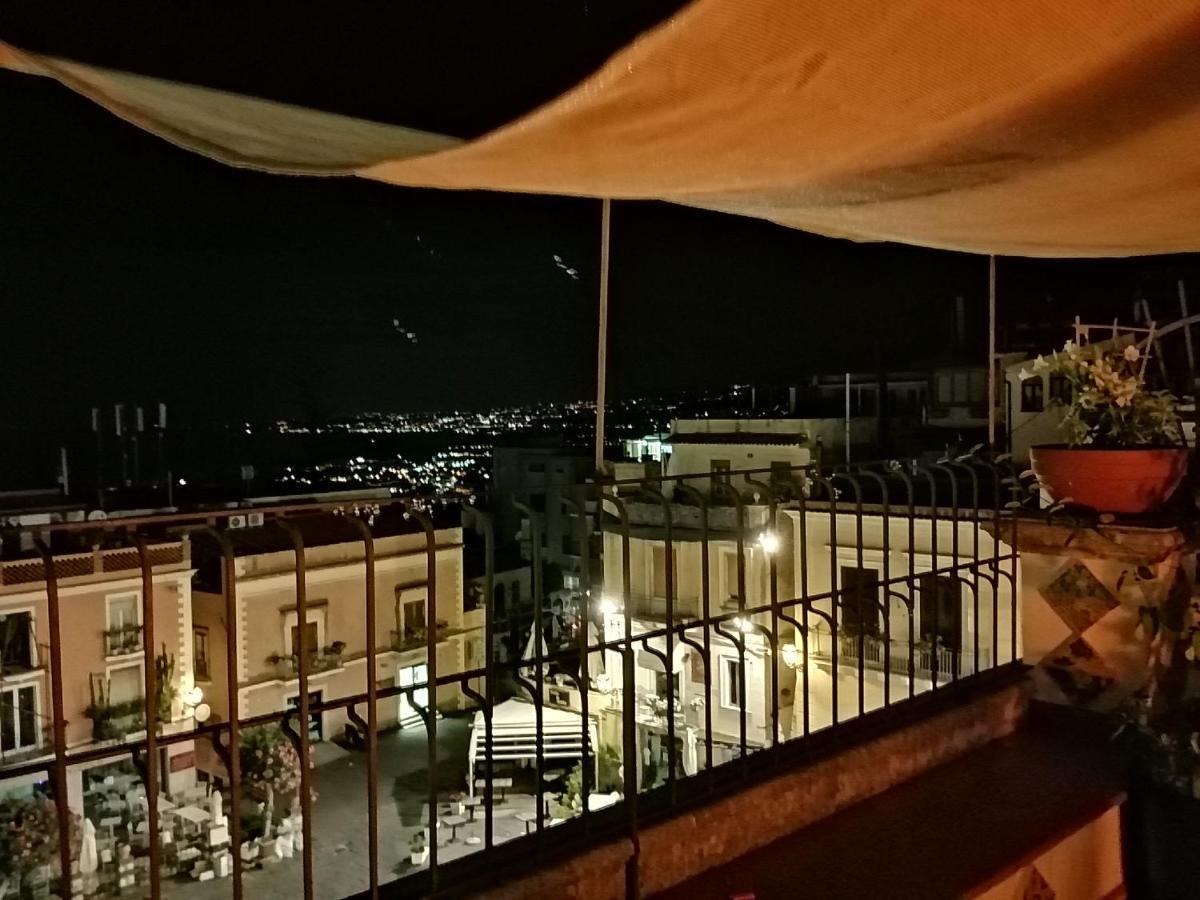 Aly Art Apartment Taormina Duomo, Gulf & Etna View المظهر الخارجي الصورة