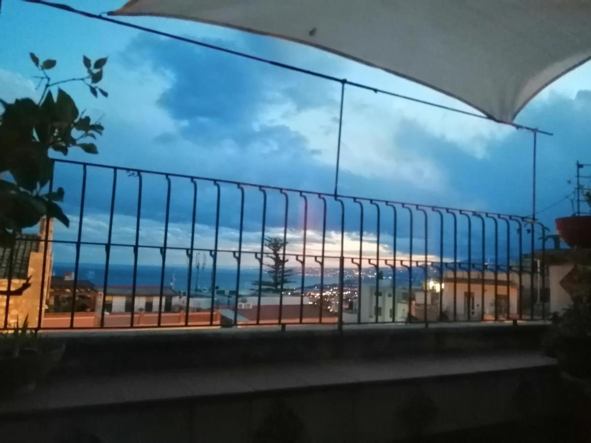 Aly Art Apartment Taormina Duomo, Gulf & Etna View المظهر الخارجي الصورة