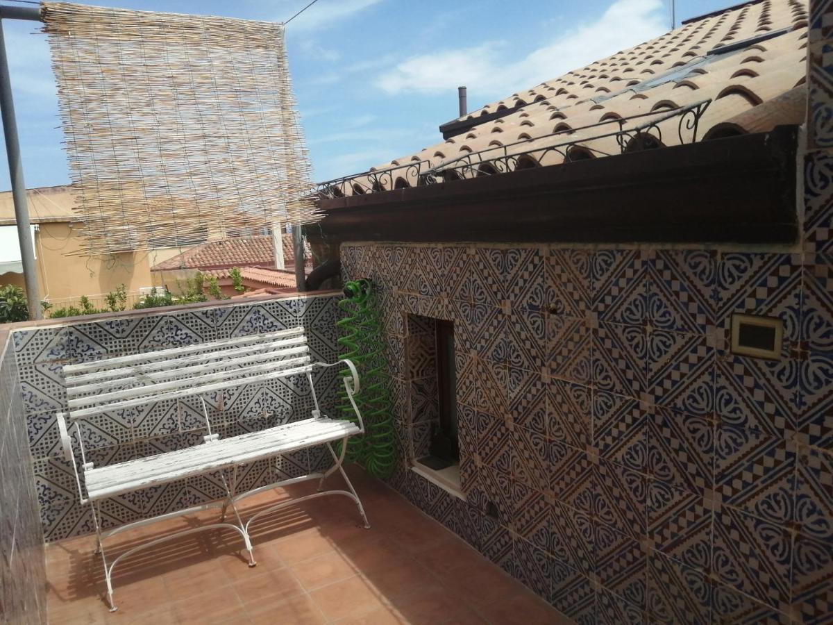 Aly Art Apartment Taormina Duomo, Gulf & Etna View المظهر الخارجي الصورة
