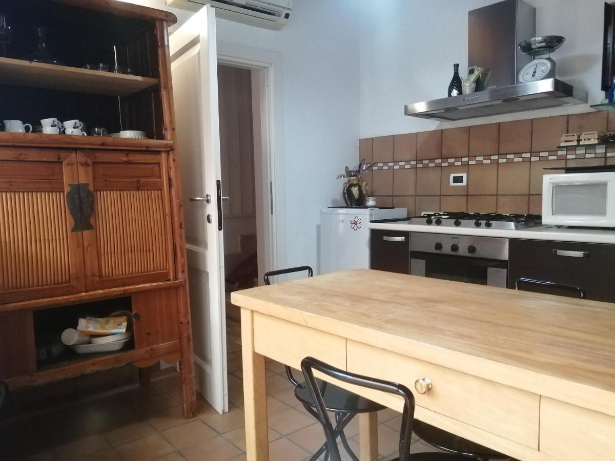 Aly Art Apartment Taormina Duomo, Gulf & Etna View المظهر الخارجي الصورة
