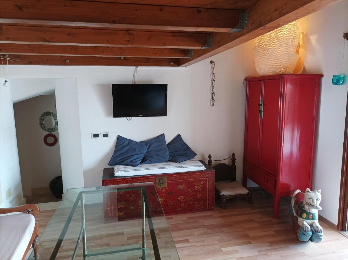 Aly Art Apartment Taormina Duomo, Gulf & Etna View المظهر الخارجي الصورة